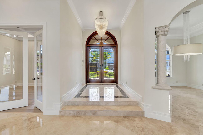 Building Photo - 953 Banyan Dr