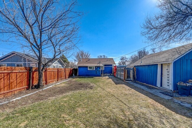 Building Photo - $2,200 - 2 Bed, 1 Bath Home in Englewood w...
