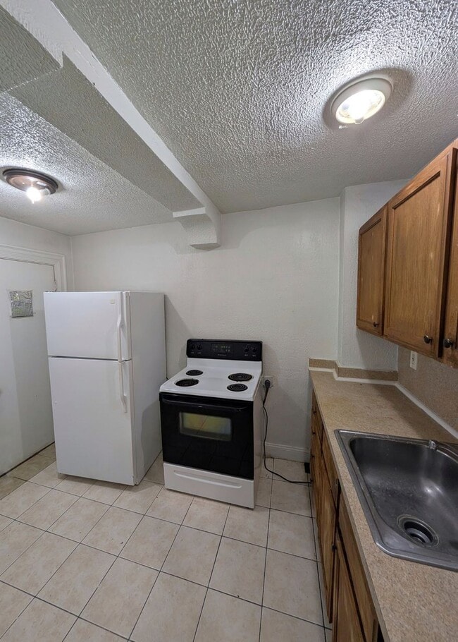 Building Photo - The Marloes Apartments