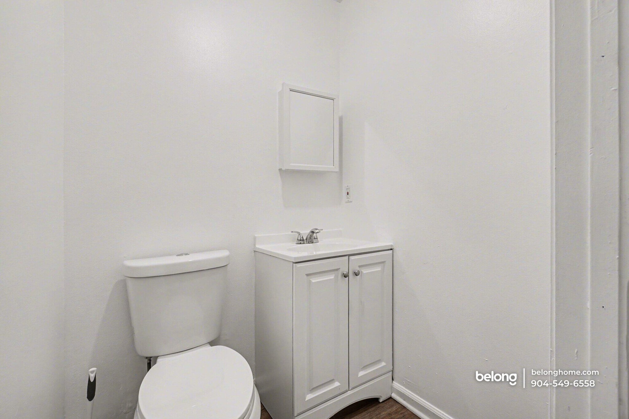 Building Photo - 1995 W 4th St