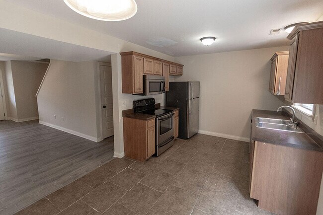 Building Photo - 4614 Dehaven Dr