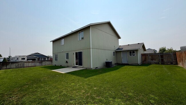 Building Photo - 4003 Messara Ln