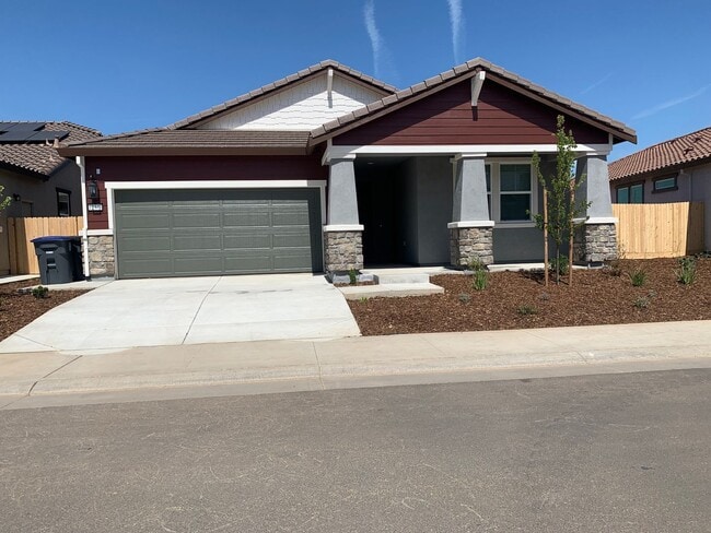 Building Photo - Brand NEW 4 bedroom 1 story home Rancho Co...