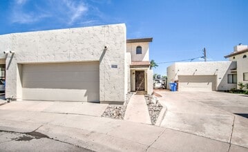 Building Photo - Spacious Villa for rent in Phoenix!