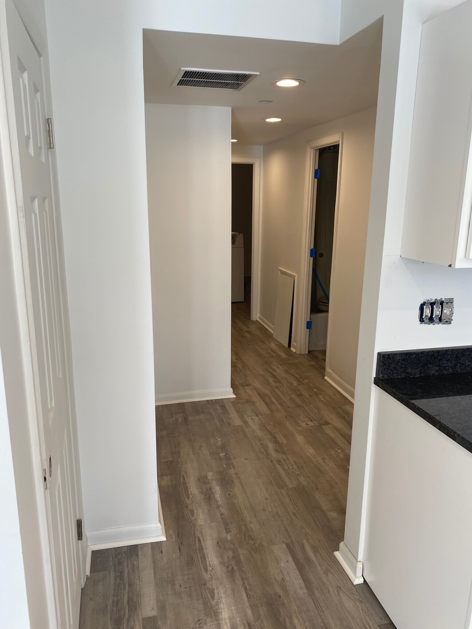 Building Photo - 10112 Verree Rd