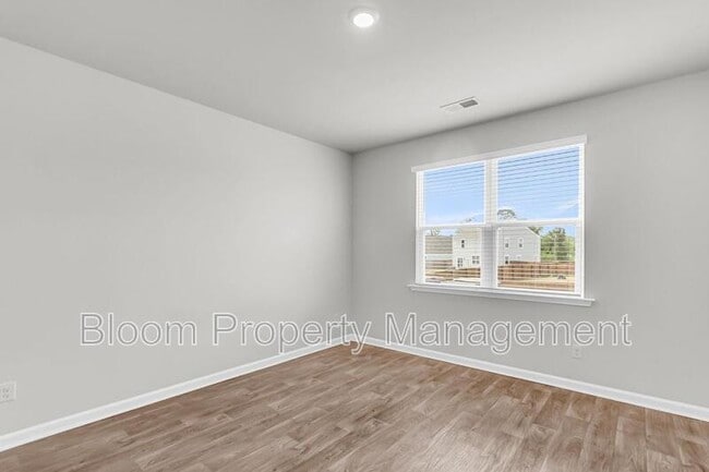 Building Photo - 151 Morning Vw Wy