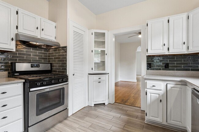 Building Photo - 3BR/1.5BA Rancher in Hampton, VA