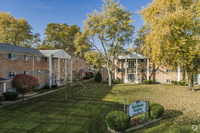 Building Photo - Mackinaw Heights