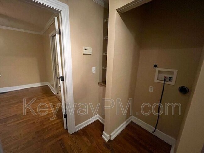 Building Photo - 3517 Trolley Line Rd