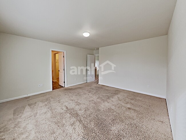 Building Photo - 1760 Chinook Ave