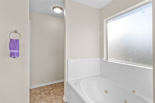 Building Photo - 17031 Pelorus Way
