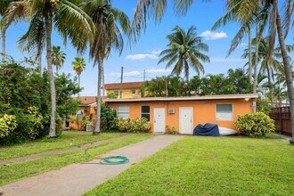 Building Photo - 403 N 19th Ave