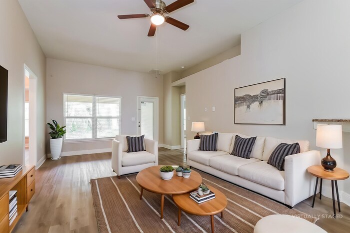 Building Photo - 706 Chelsea Ave