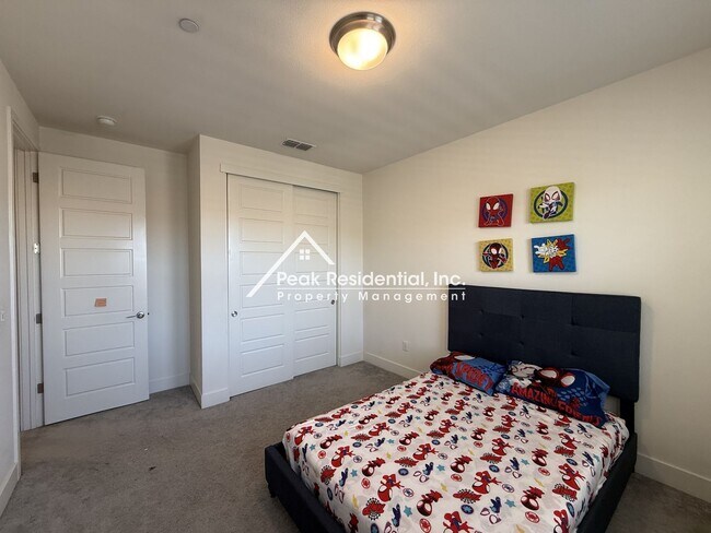 Building Photo - 3535 Heron Ct