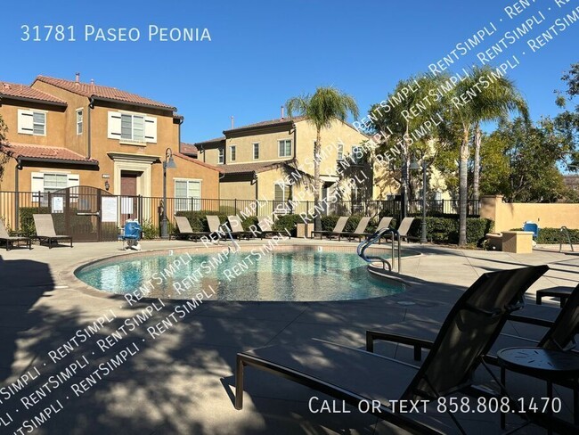 Building Photo - 2 BR 2.5 BA Condo located in The Paseos at...