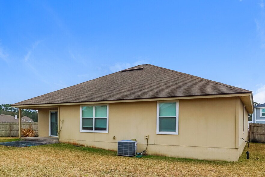 Building Photo - 3074 Zeyno Dr