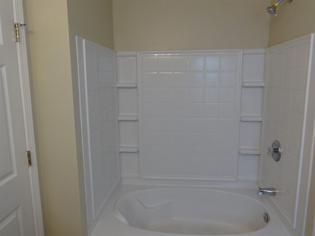 Building Photo - 518 Arrowhead Dr
