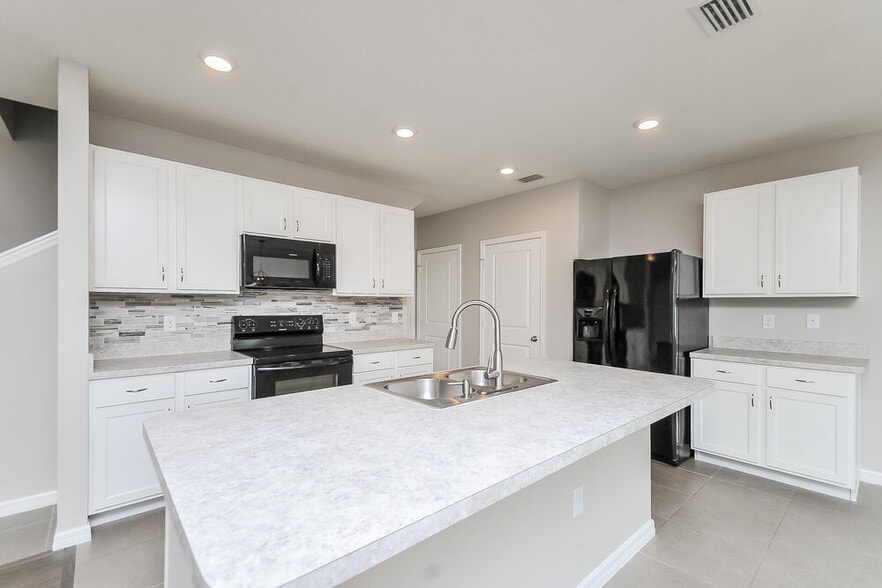 Building Photo - 10228 Geese Trail Cir