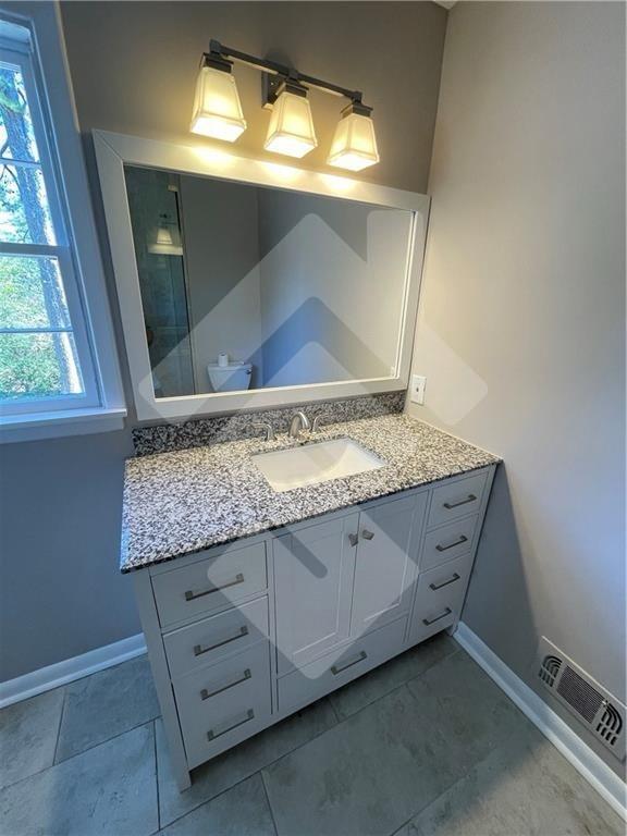 Building Photo - 9935 La View Cir