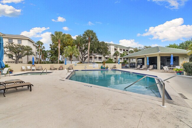 Building Photo - 4140 Bayhead Dr