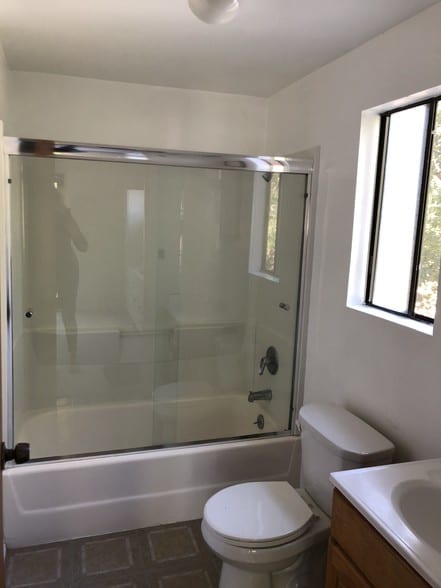 Building Photo - 923 Oxford Ave