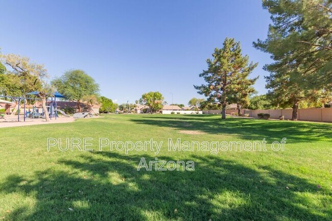 Building Photo - 8132 E Onza Ave