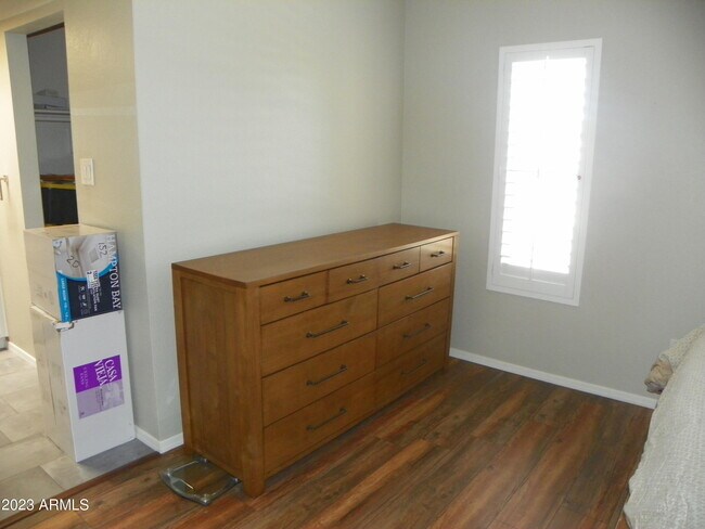 Building Photo - 4926 N 74th St