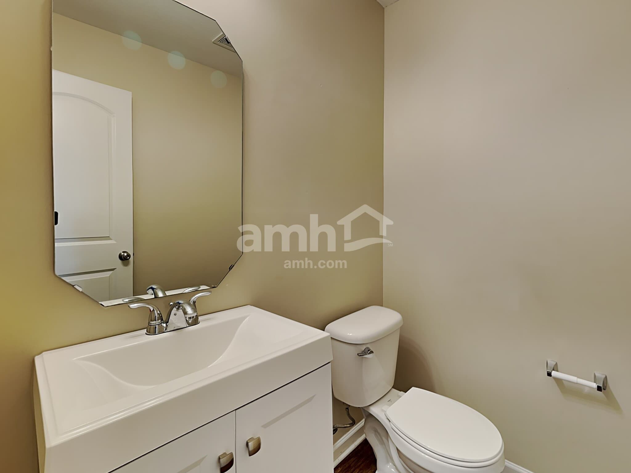 Building Photo - 5963 Odenton Ln