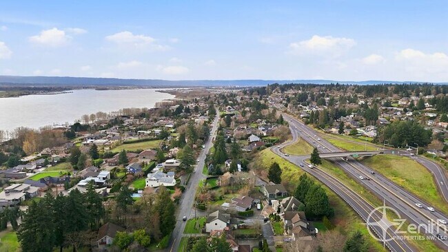 Building Photo - 1511 SE 86th Ct