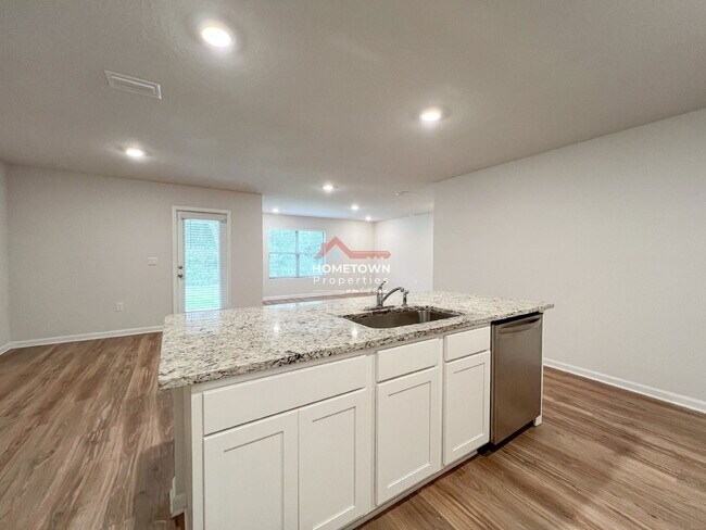 Building Photo - 6351 Burrow Ln