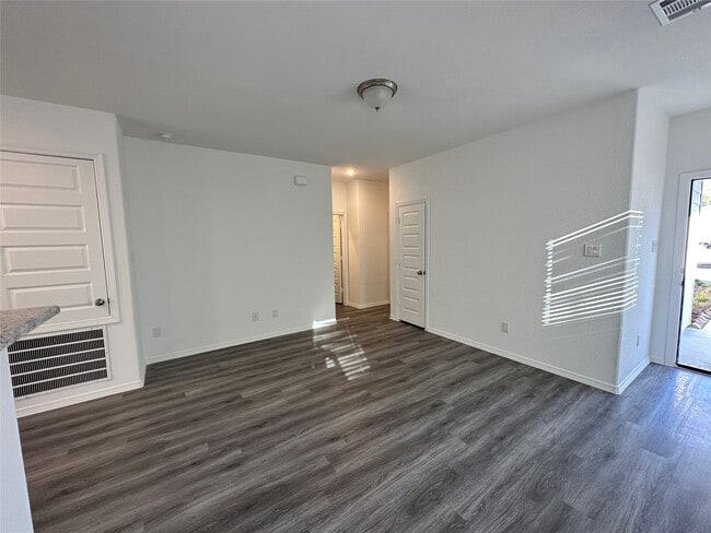 Building Photo - 16504 Moss Ln