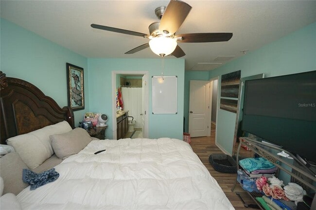 Building Photo - 2709 Lantern Hill Ave