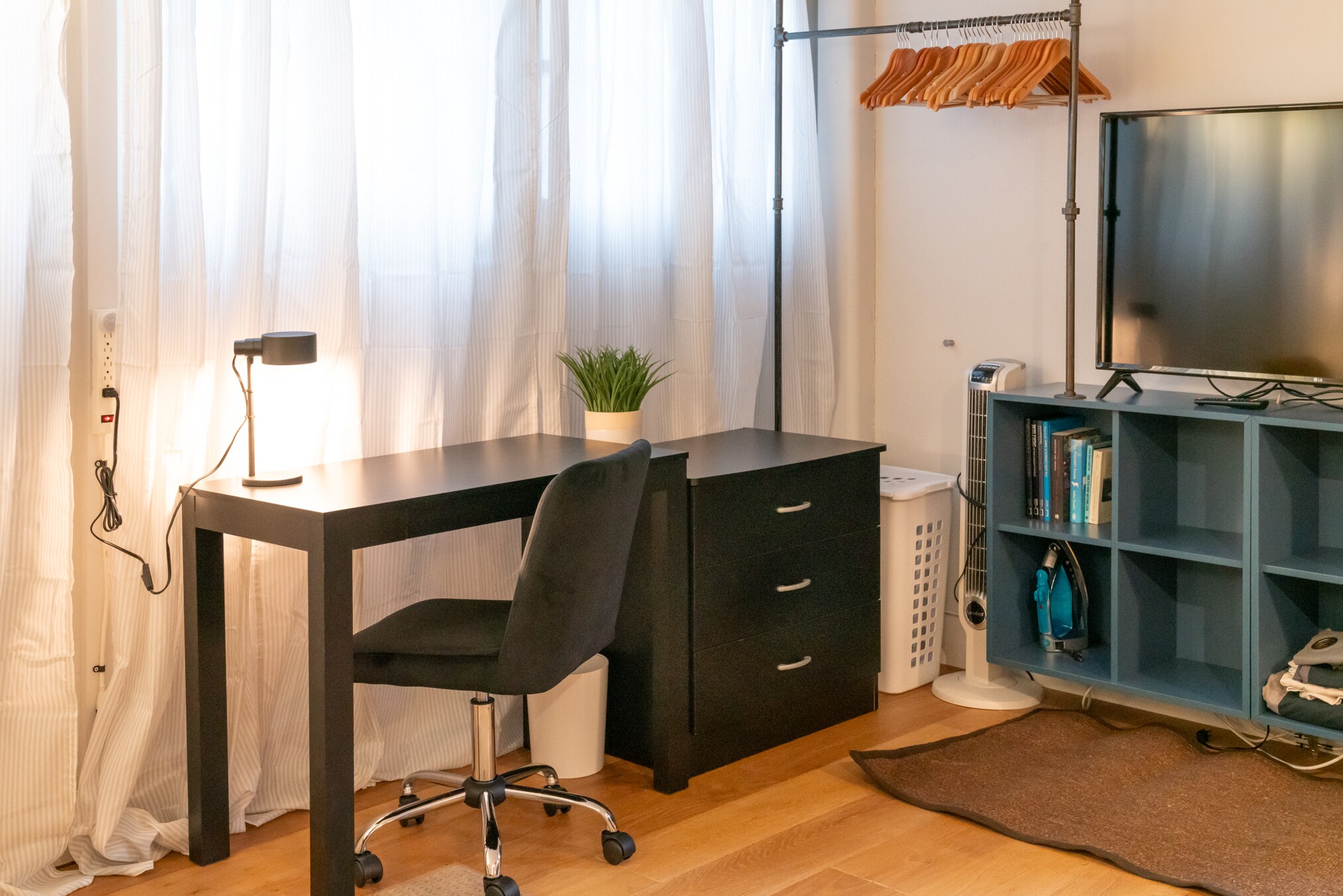 Worktable - 1285 62nd St