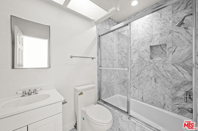 Building Photo - 500 Smithwood Dr