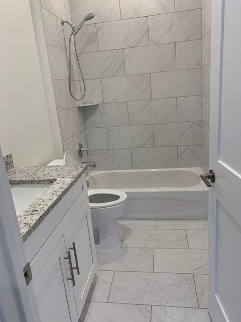 Building Photo - 1622 Montauk Dr