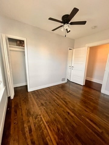 Building Photo - 686 River St