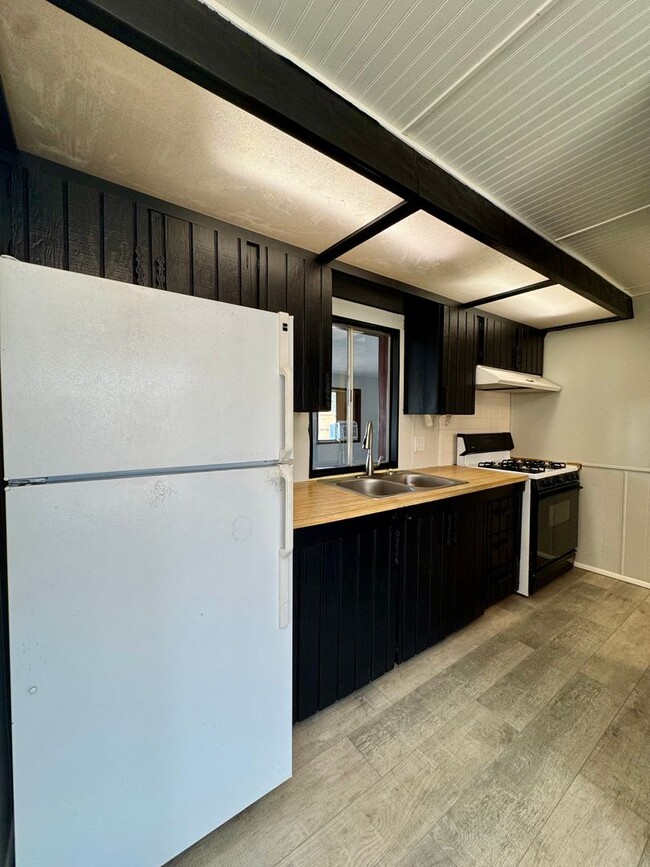 Building Photo - Cute Remodeled 3 Bedroom Home in Bullhead City, AZ