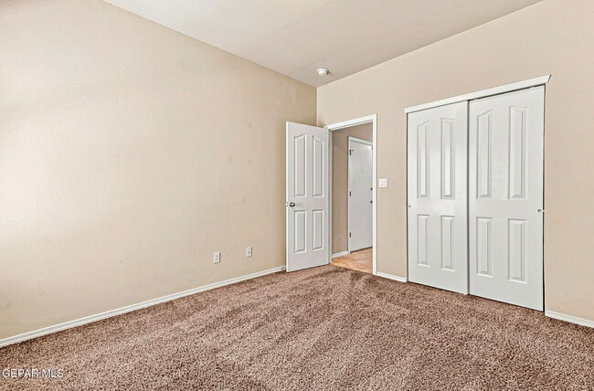 Building Photo - 7409 Dewberry Dr