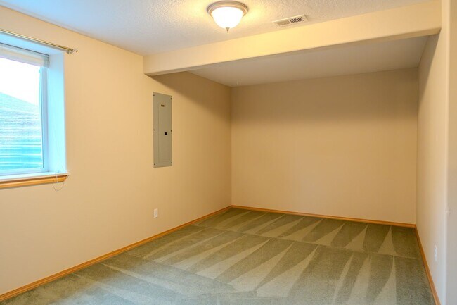 Building Photo - 217 Coho Rd