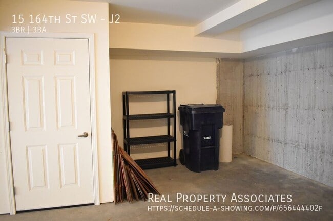 Building Photo - 15 164th St SW