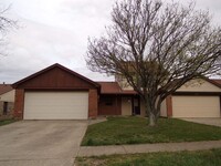 Building Photo - 2 Bed 1.5 Bath Beavercreek Condo!