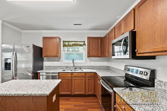 Building Photo - 3704 Hinton Grove Pl