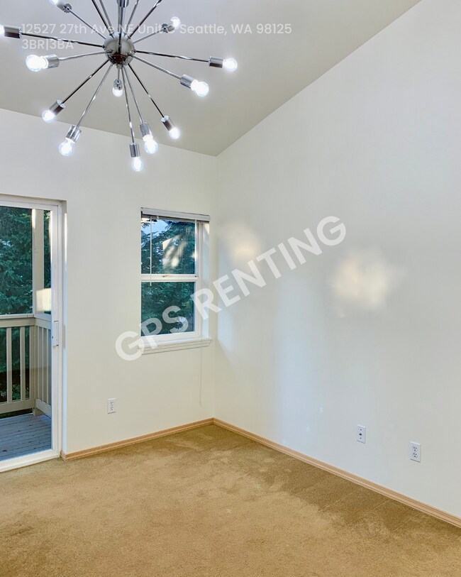 Building Photo - 12527 27th Ave NE