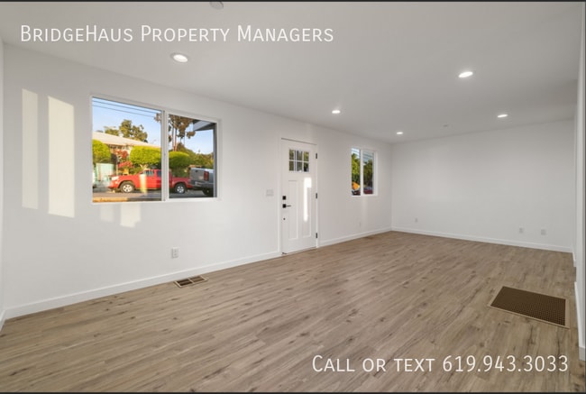 Building Photo - 2018 Drescher St