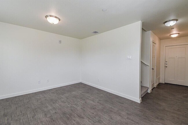 Building Photo - 21155 Gosling Rd