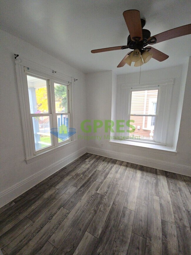 Building Photo - 159-161 Freeport Rd