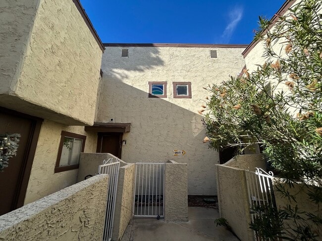 Building Photo - BRIGHT 2-BEDROOM CONDO NEAR LAS VEGAS LIVING