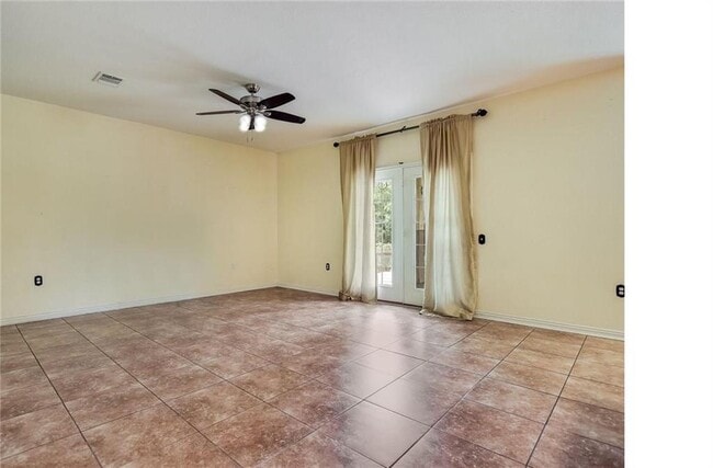 Building Photo - 6200 Ken Caryl Dr