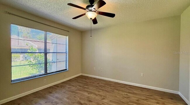 Building Photo - 3677 Longmeadow Dr