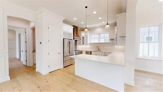 Building Photo - 2704 Bienville Ave